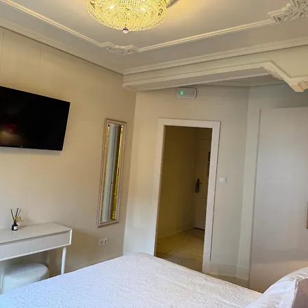 Hostal Boutique Puerta Del Sol-2